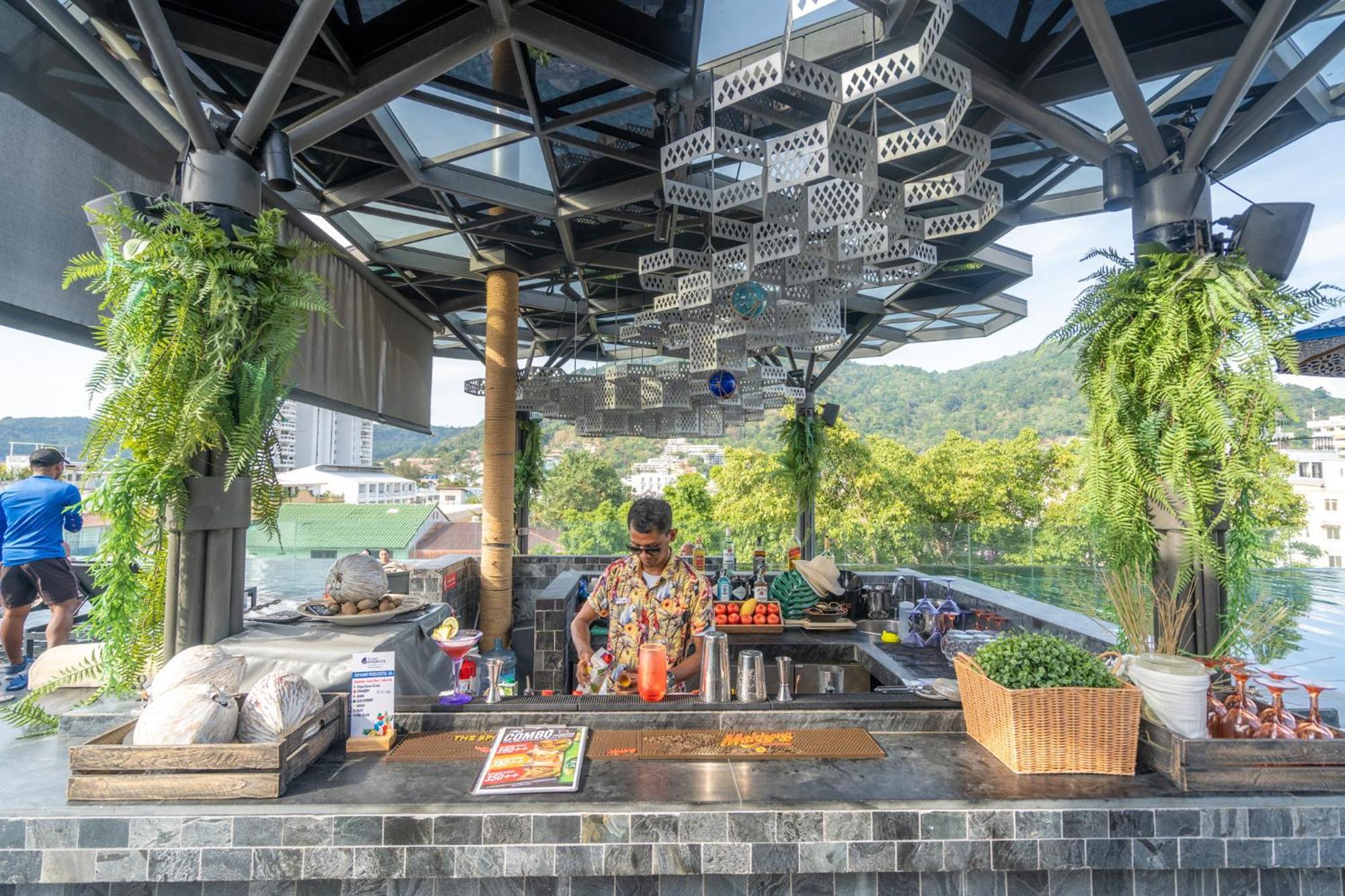 Hotel Indigo Phuket Patong By Ihg المظهر الخارجي الصورة The kitchen at the restaurant