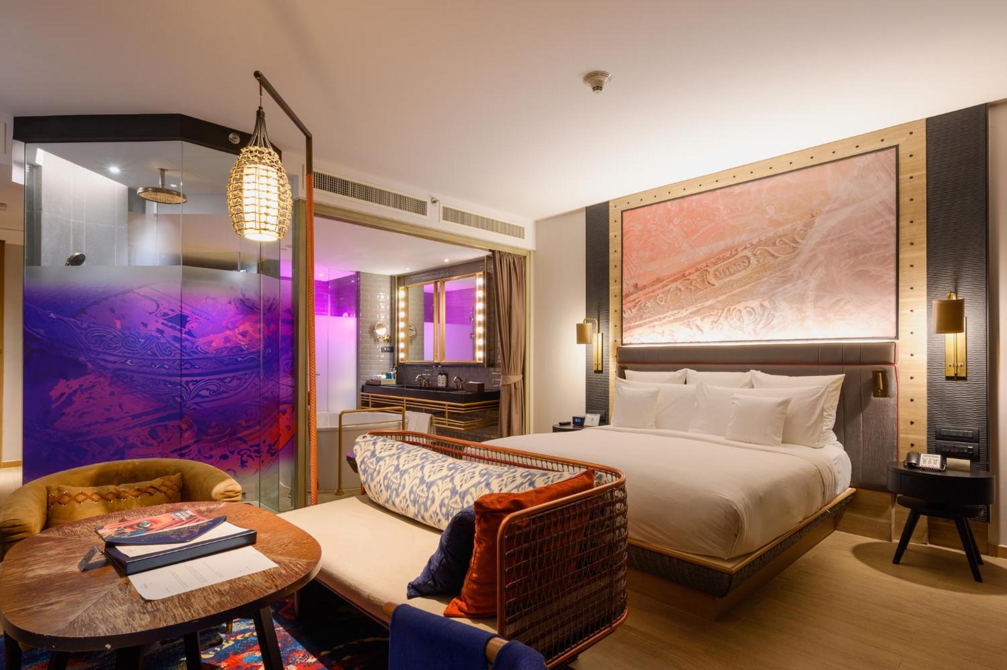 Hotel Indigo Phuket Patong By Ihg المظهر الخارجي الصورة A suite at The Standard London
